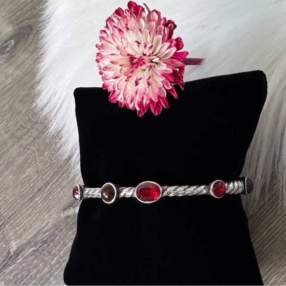 ❤️ BRIGHTON Monte Carlo Hinged Bangle - Picture 4 of 9